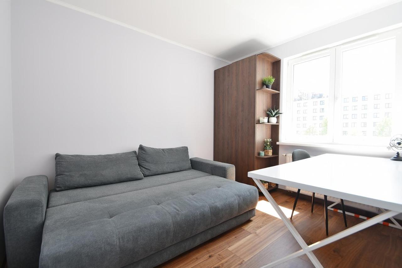 Wola Apartment Warsawa Bagian luar foto