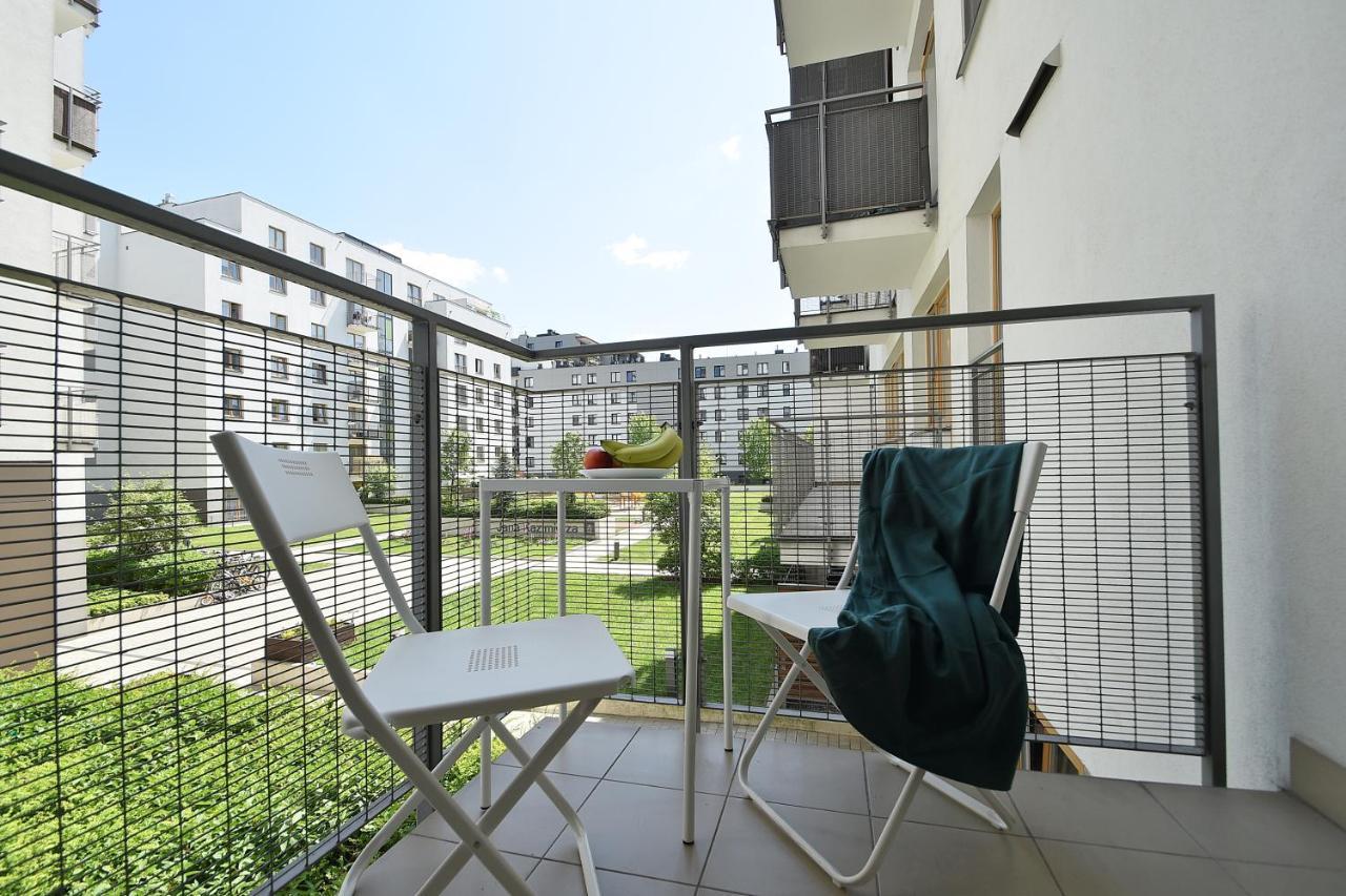 Wola Apartment Warsawa Bagian luar foto