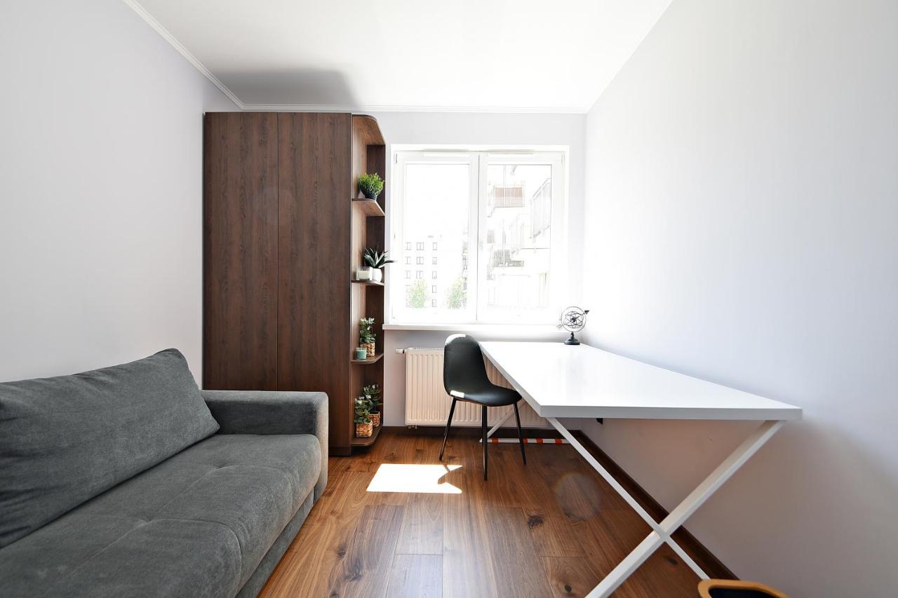 Wola Apartment Warsawa Bagian luar foto