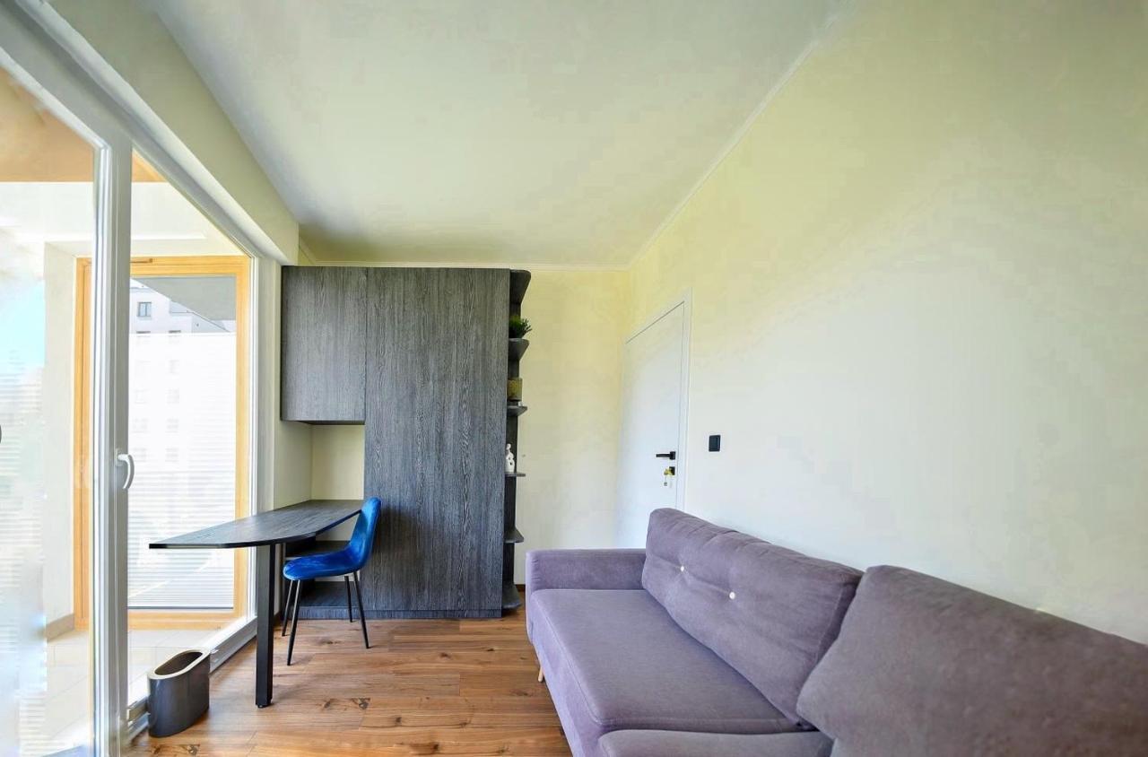 Wola Apartment Warsawa Bagian luar foto